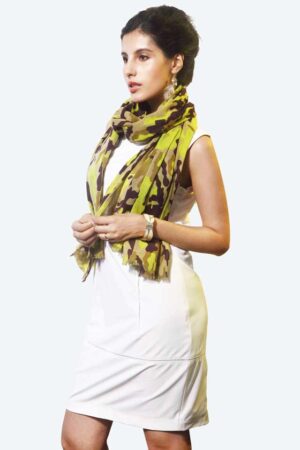 Camouflage-print-scarf-1